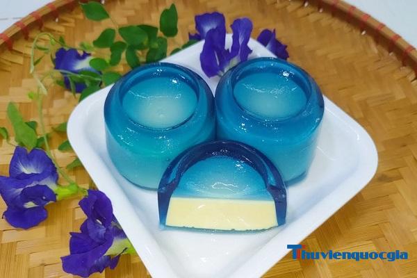 Làm sao để bánh flan hoa đậu biếc không bị vón cục?
