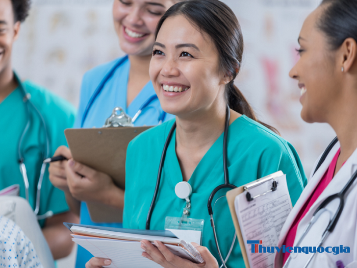 bac-si-noi-tru-khong-chon-chuyen-nganh-1